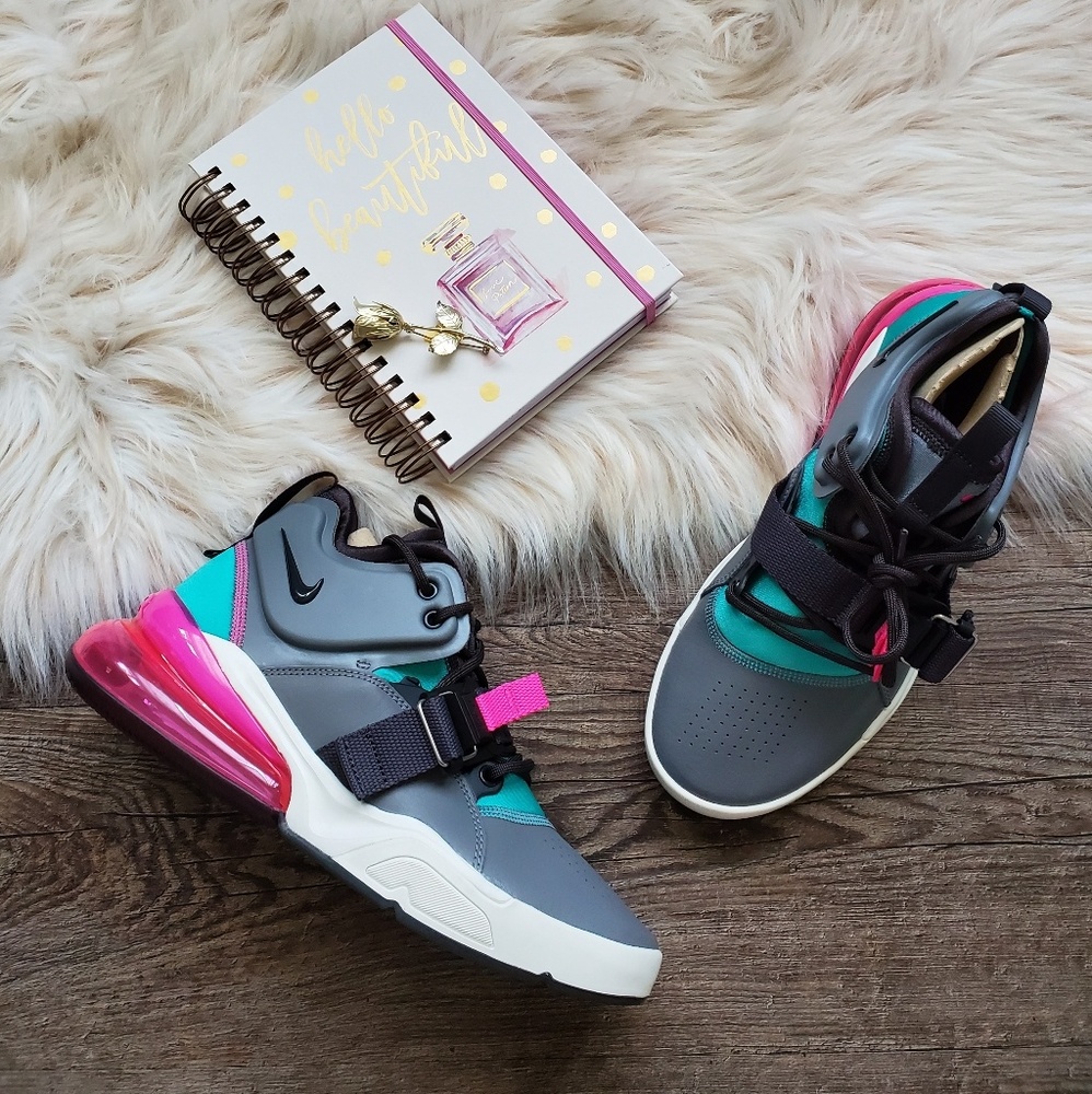 NEW Nike Air Force 270 - Picture 3 of 8